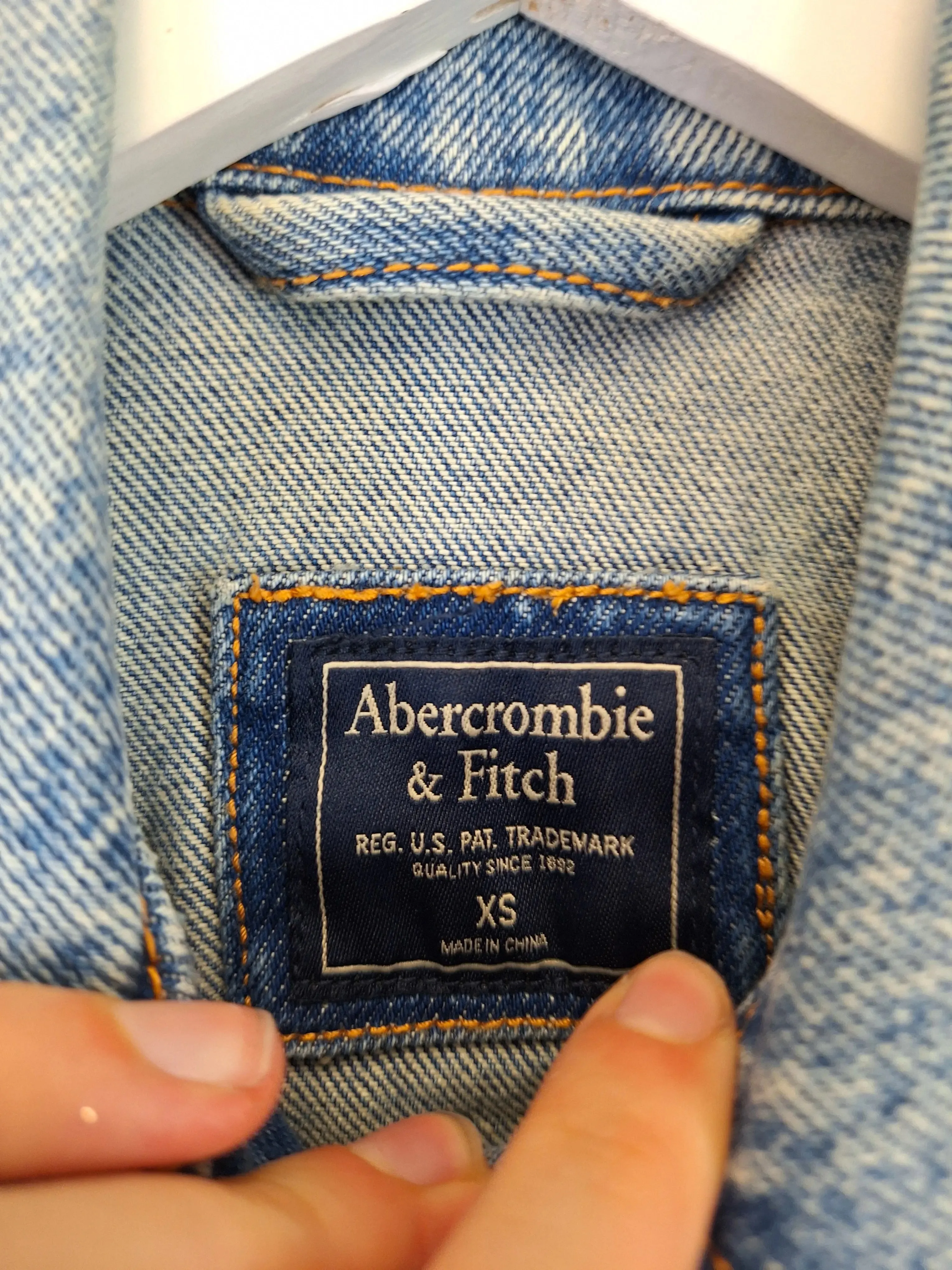 Abercrombie & Fitch Contrast Denim Fitted Jacket Size XS